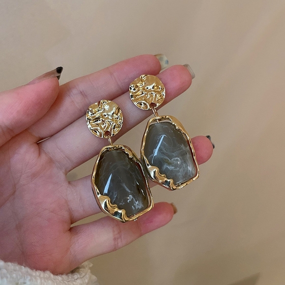 Elegant French Vintage Geometric Earrings - Picture 1 of 3
